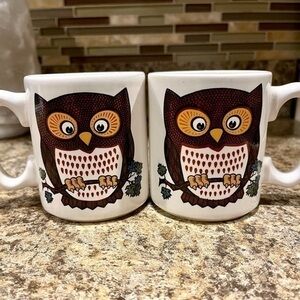 Vintage Pfaltzgraff Owl Mugs Set of Two